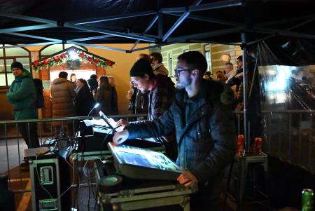 Včeraj je prvi koncert Pravljičnega Kamnik privabil število obiskovalcev (85)